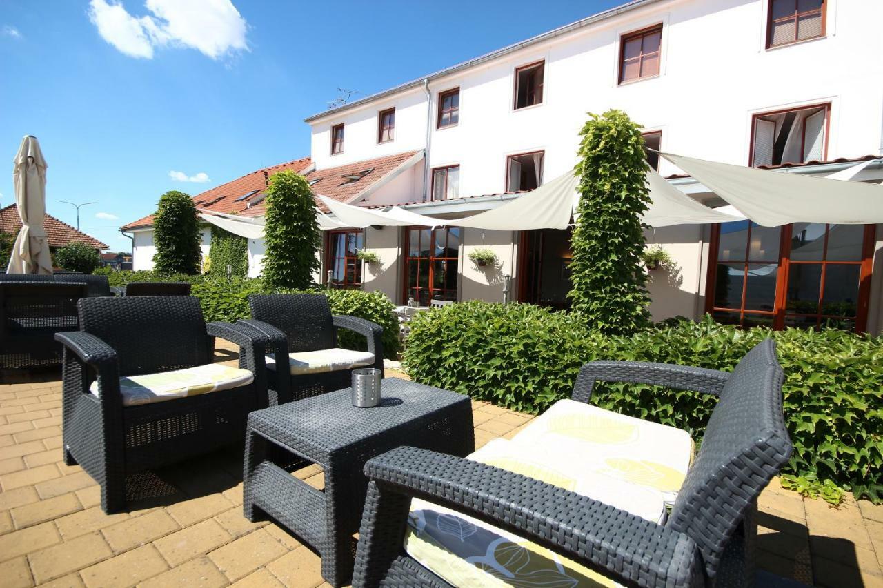Hotel Maroli Mikulov Exterior foto